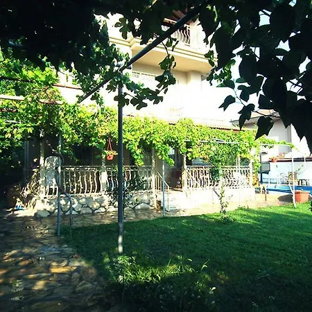 Arel Private Pool And Gardens -4 Bedrooms