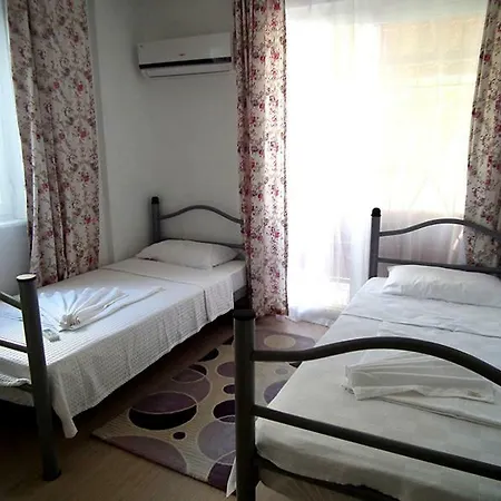 Arel Private Pool And Gardens -4 Bedrooms *