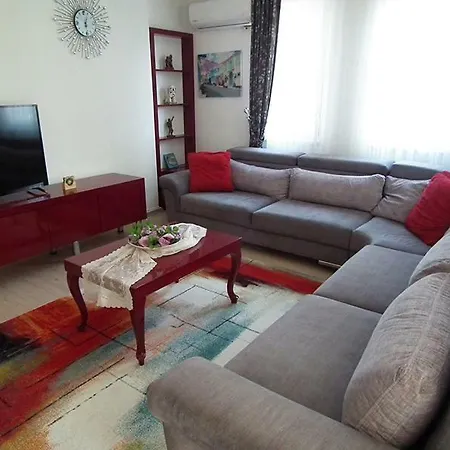 Arel Private Pool And Gardens -4 Bedrooms *